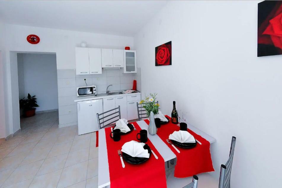 Apartament Marija *